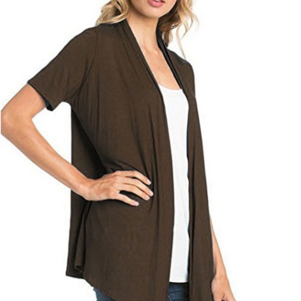 Short sleeve sweater